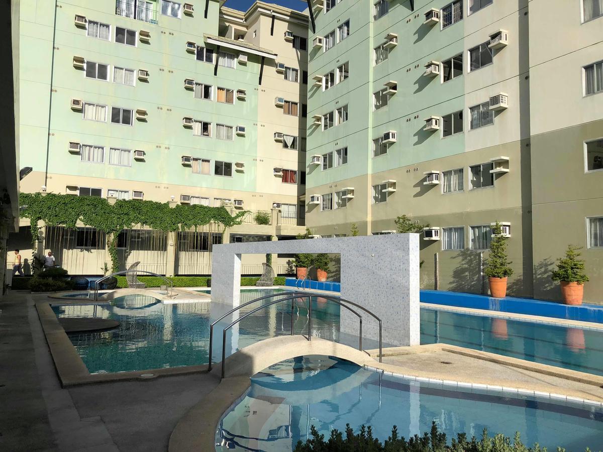 Centropolis Aparthotel Muntinlupa City Exterior photo